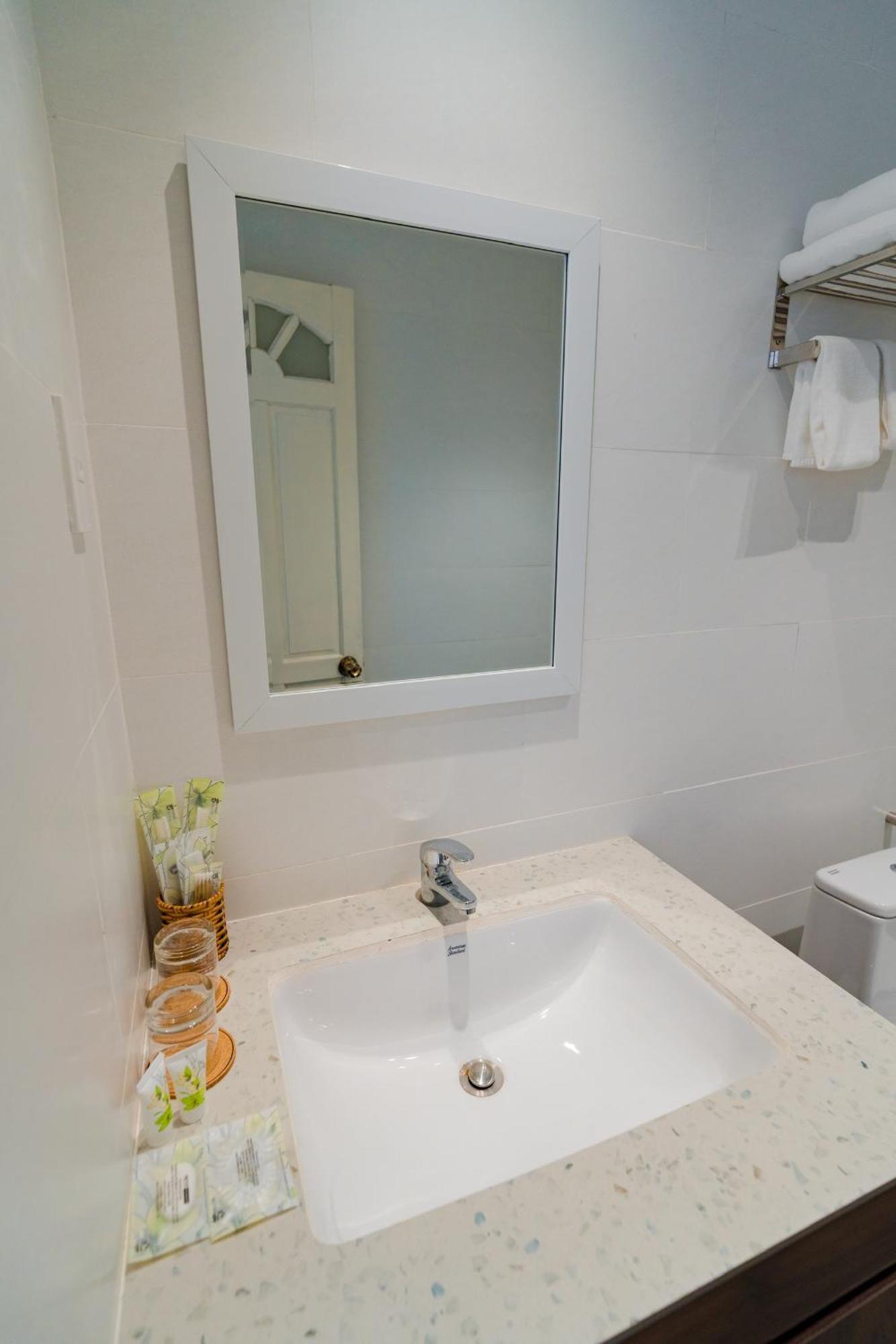 Chuong Duong Hotel Mỹ Tho Eksteriør billede